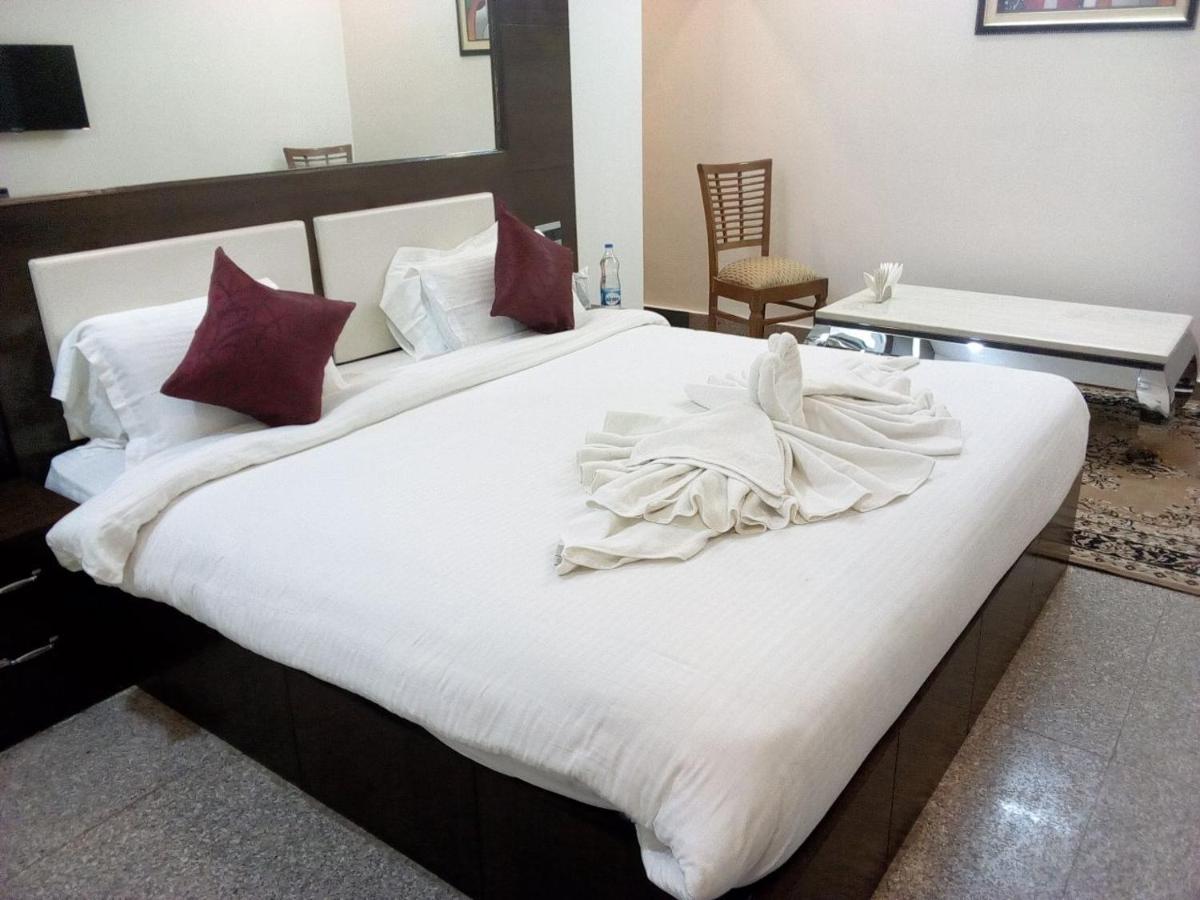Arsh Residency Hotel Lucknow Exterior foto